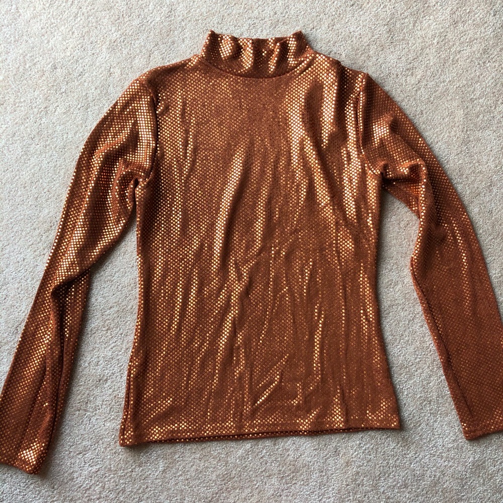 G Wheels shiny mock neck long sleeve top